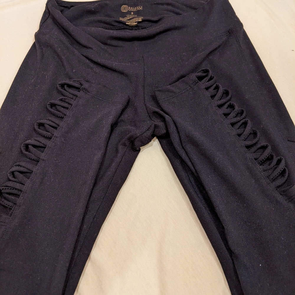 Balance collection leggings